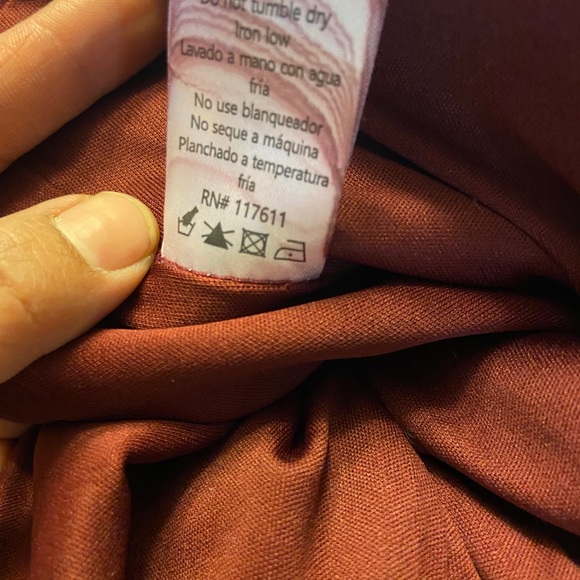 Have burgundy sweetheart neckline romper sz M - Picture 13 of 13